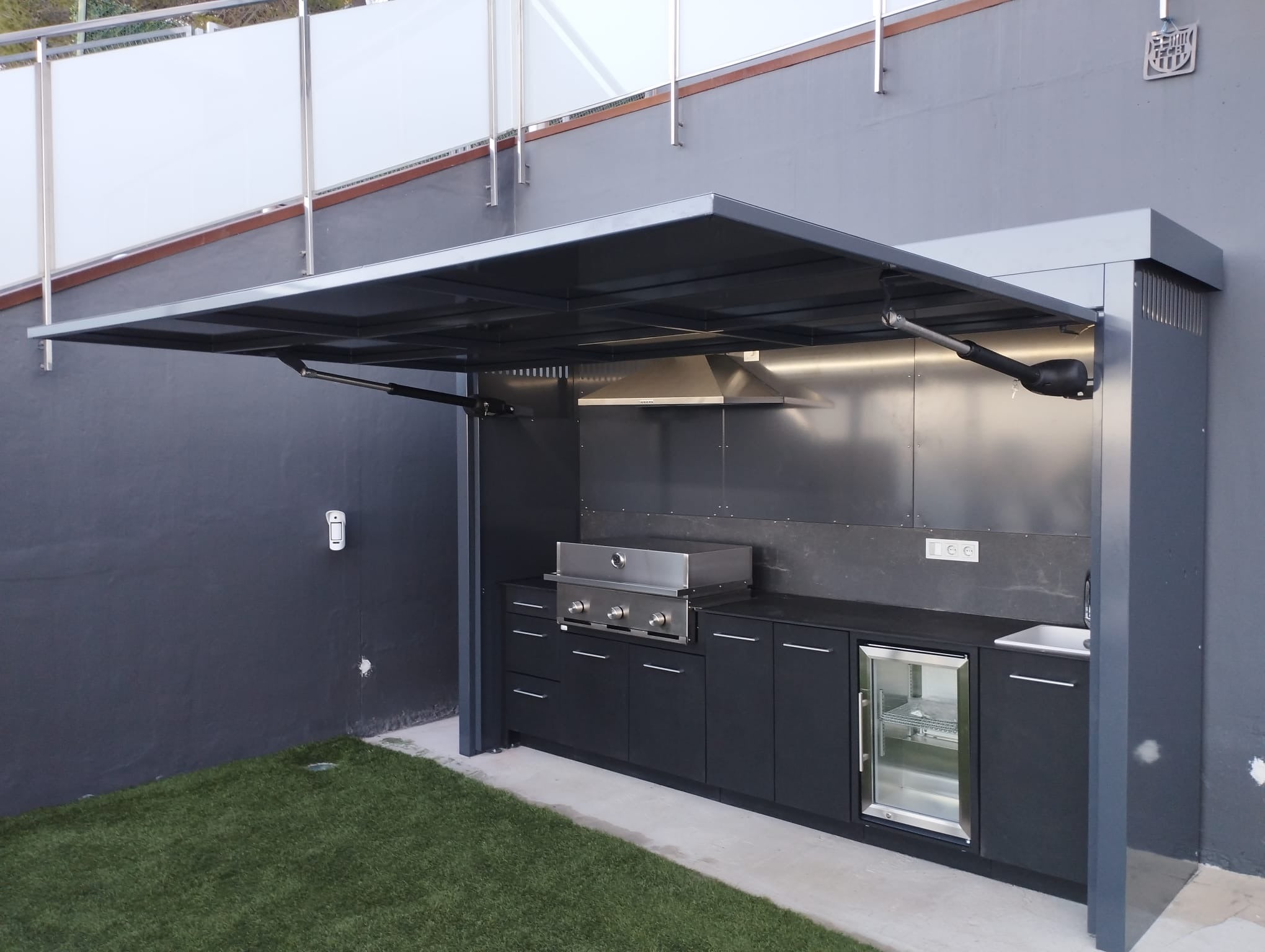 Durable Sturdy Construction 304 Stainless Steel Outdoor Kitchen Pod
