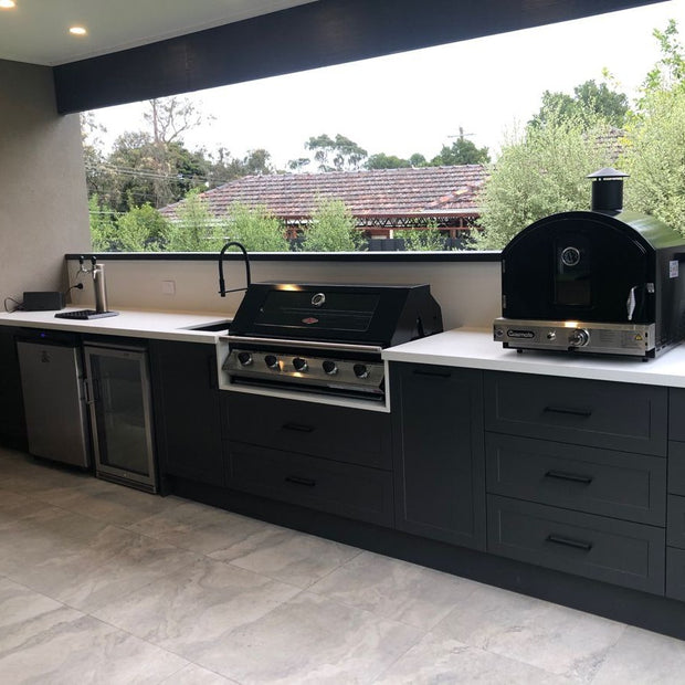 Mildew Proof Custom SS304 Stainless Steel Outdoor Garden Kitchen With Cupboard For Courtyard
