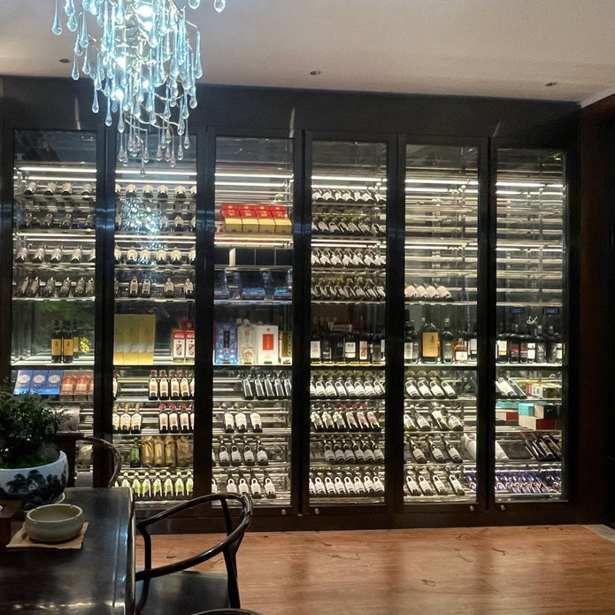 Bottle Guides SS304 Stainless Steel Wine Cellar Wine Rack For Apartment With Lockable Door